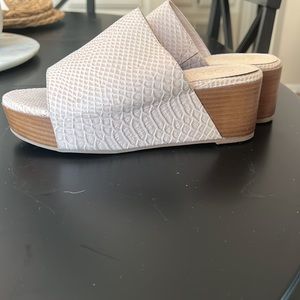 Coconuts by Matisse tan platform slipon wedges